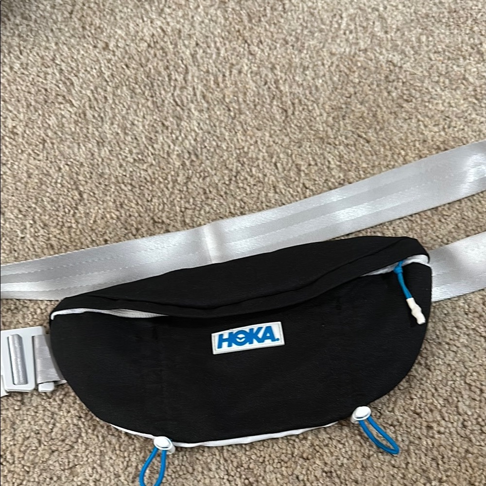 HOKA Hip Pack / Belt Bag / 2.5L